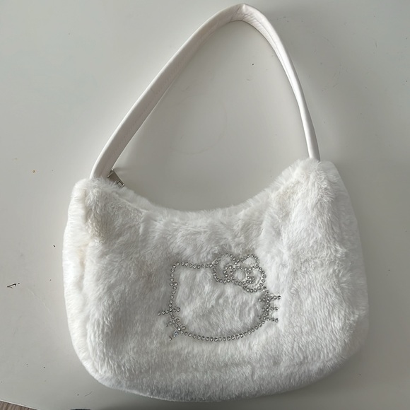 Forever 21 x Hello Kitty Shoulder Bag - Picture 2 of 4